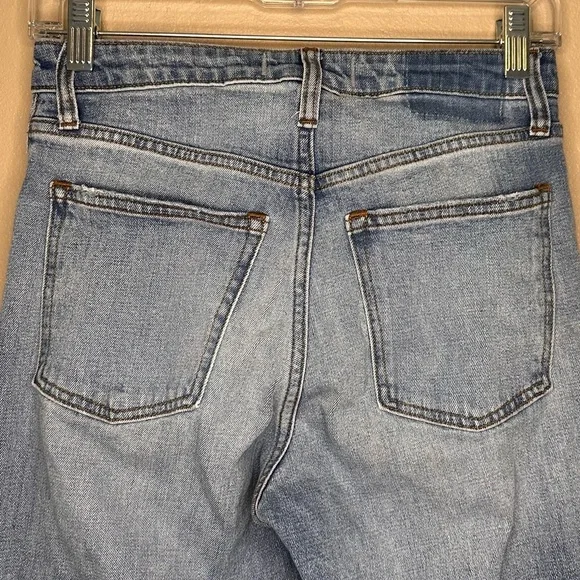 Abercrombie & Fitch The Mom High Rise Curve Love Straight Leg Jeans Size 26/2 - Picture 5 of 6